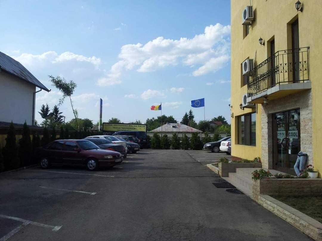 Motel Cool Bărcăneşti Exterior foto